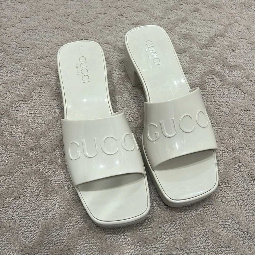 White Gucci jelly rubber platform slip on sandal mule slides size 40